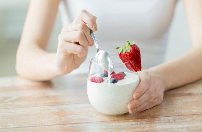 йогурт з полуницею для схуднення